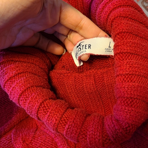 Hollister Cable Knit Red Cropped Sweater Size L - Picture 3 of 5